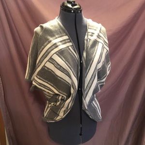 Short sleeve cardigan